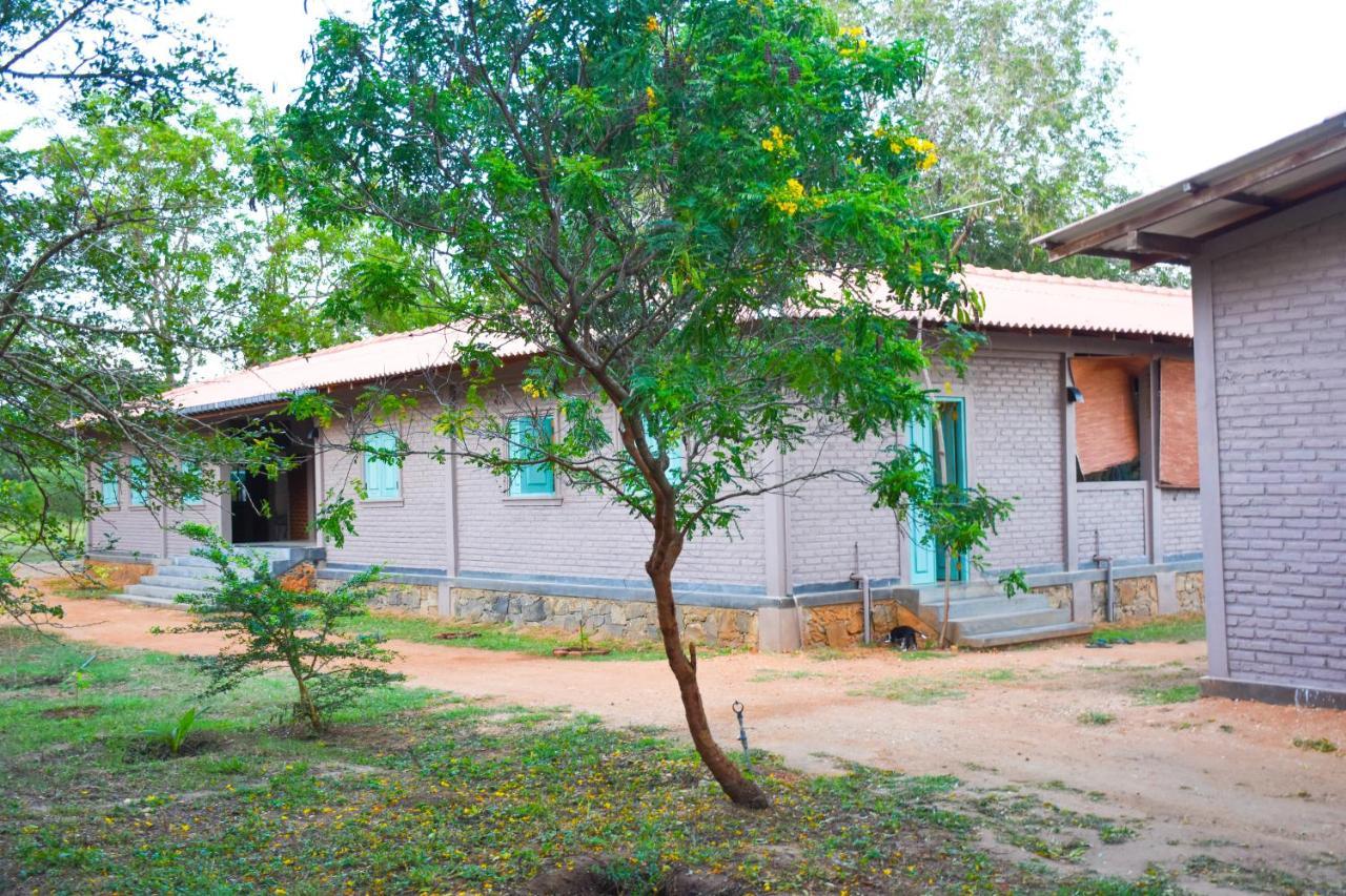 Hide Yala Bed & Breakfast Тисамахарама Екстериор снимка